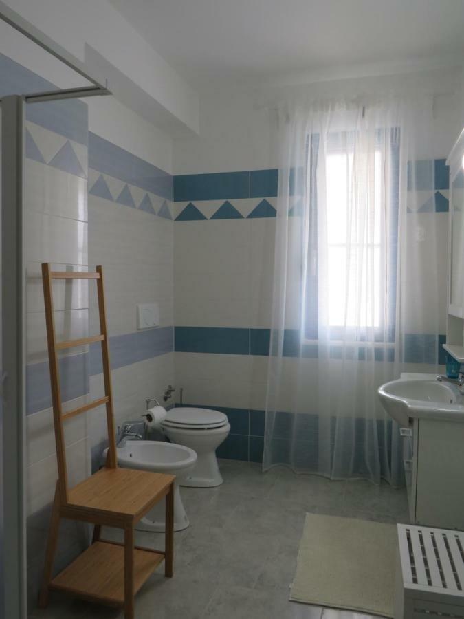 Casa Vacanza Afe A Pochi Passi Dal Mare Маттината Экстерьер фото